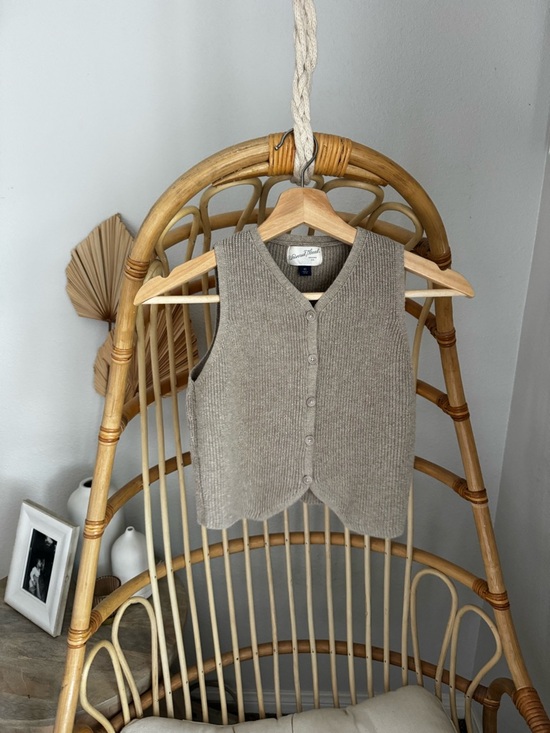 Universal Thread Sweaters - Taupe Knit Button Front Sweater XS